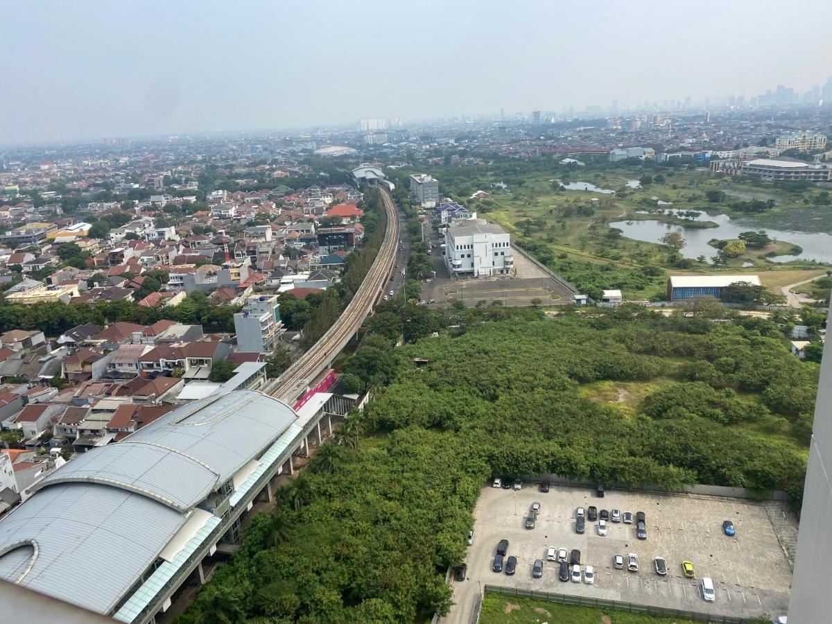 Callia Apartement Golf View Pulo Mas Jakarta Timur Exterior photo